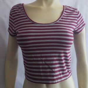 NEW GUESS CROP TOP SZ M